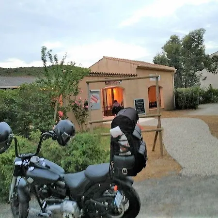 Le Termenes Couette-café Felines-Termenes
